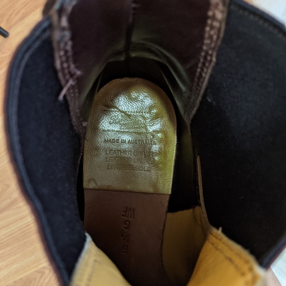 R.M Williams Chelsea Boots - Picture 9 of 16